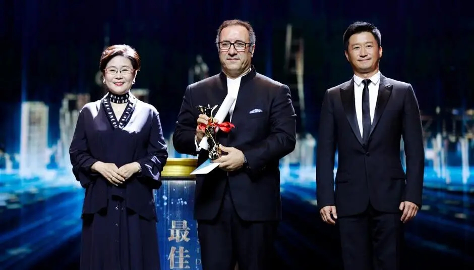 Iranian drama “Castle of Dreams” scoops awards at Shanghai festival 