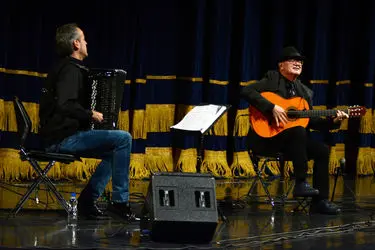 کنسرت‌های "شب‌های گروه بی" در تالار وحدت 2