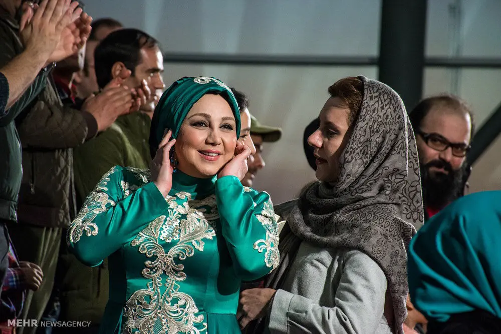 پنج بازیگر زن در آخرین ساعت کاخ/ شش پلان 
