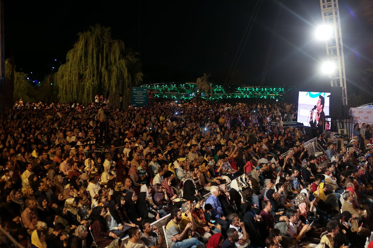 نخستین کنسرت رایگان خیابانی در بوستان آب و آتش