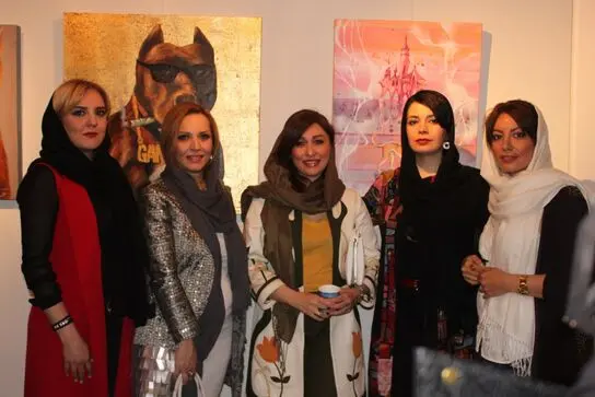 نمایشگاه سگ در گالری شکوه