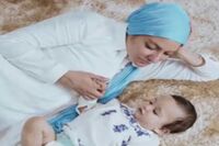 مهناز افشار و دخترش لای پر قو!