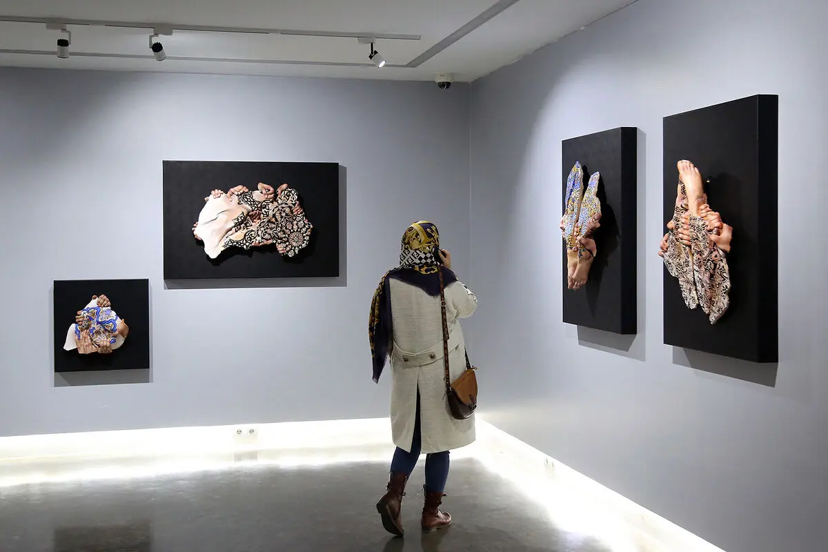 افتتاح نمایشگاه مجسمه رامین اعتمادی‌بزرگ در گالری ثالث
