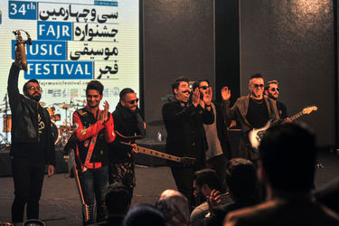 کنسرت بهنام بانی در اولین شب جشنواره موسیقی فجر در برج میلاد