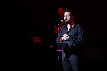 کنسرت روزبه بمانی در برج میلاد