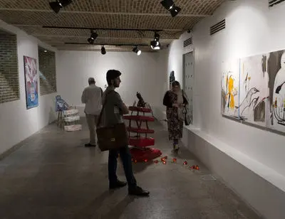 ببینید: نقاشی‌ها و حجم‌های شقایق احمدیان در گالری پروژه‌های آران