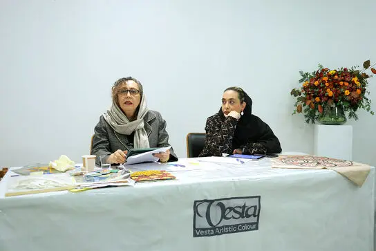 رونمایی رنگ پارچه وستا در خانه هنرمندان 