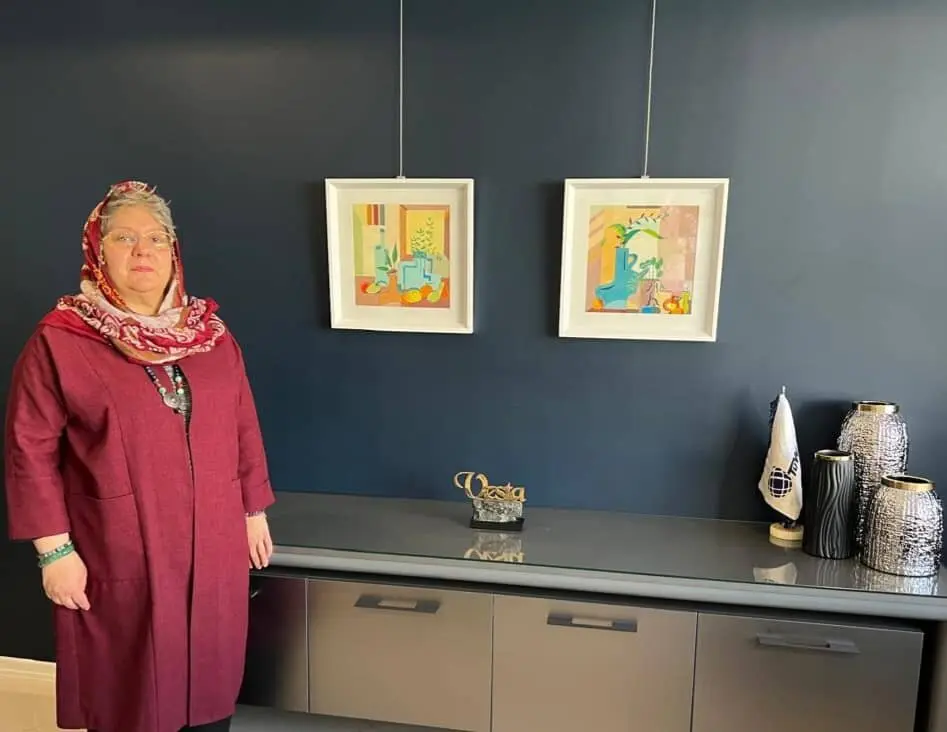 Farahnaz Hamedanizadeh with Gouache Vesta colors in Vesta color