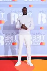 Stormzy-on-2020-BRIT-Awards-Red-Carpet