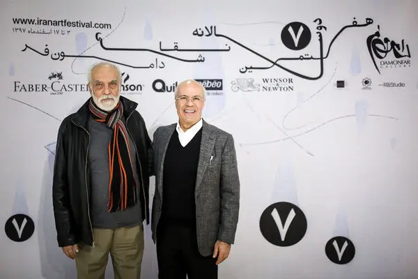 ببینید: آثار هنری خاص از هنرمندان جوان زیر 25 سال / هنرمندانی که از دوسالانه نقاشی دامون‌فر دیدن کردند