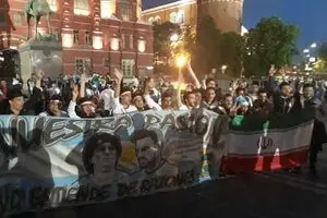 ببینید: اقدام عجیب هواداران ایرانی و واکنش رونالدو