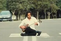 سفر علی قمصری با تار به دور ایران/ ویدئوی دیدنی از نوازندگی در خانه مقدم
