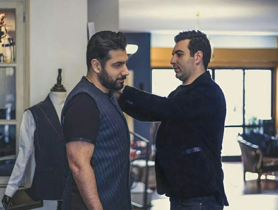گفت‌وگو با طراح لباس سلبریتی‌های ایرانی و کاروان ایران در المپیک زمستانی ۲۰۱۸/ یک ایرانی در مقابل بزرگان مد دنیا