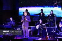 ببینید: کنسرت علیرضا قربانی با حضور نوازنده زن