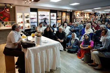 جشن زادروز احمدرضا احمدی در نشر همیشه 