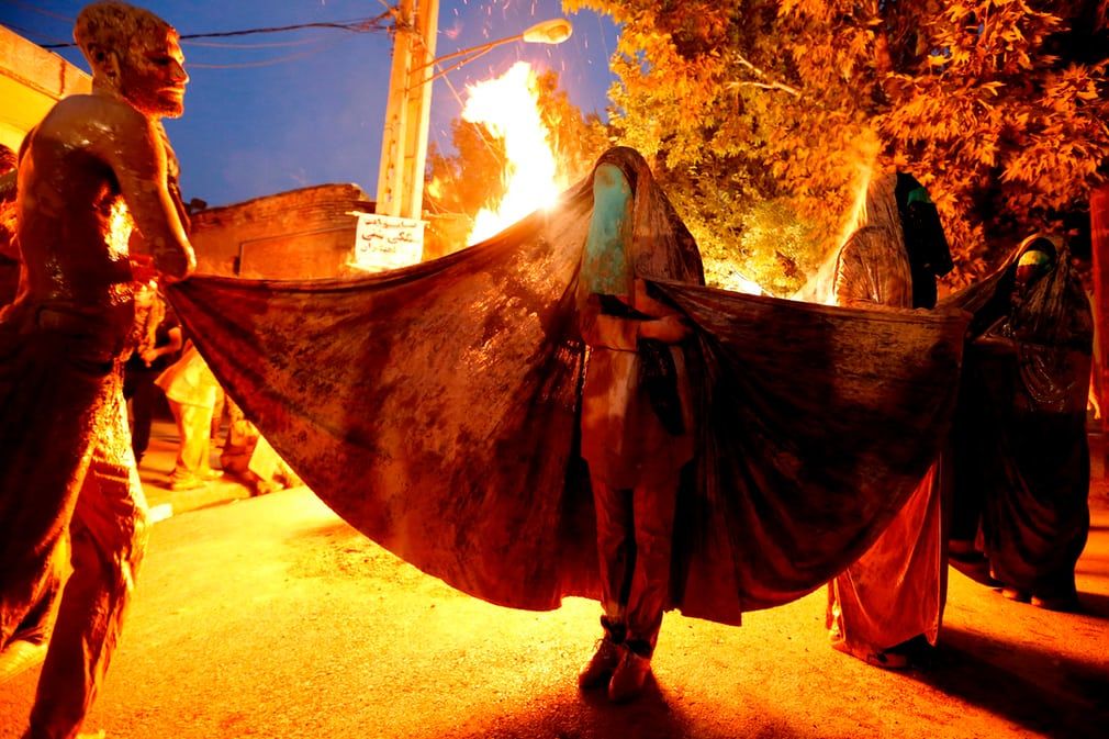 گزارش تصویری گاردین از روز عاشورای خرم آباد به روایت عکاس ایرانی