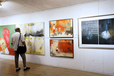 نمایشگاه گروهی از مجموعه شخصی سه مجموعه دار در گالری سیحون2