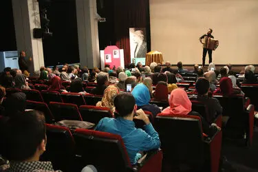 مراسم رونمایی از کتاب نیما پتگر موزه هنرهای معاصر