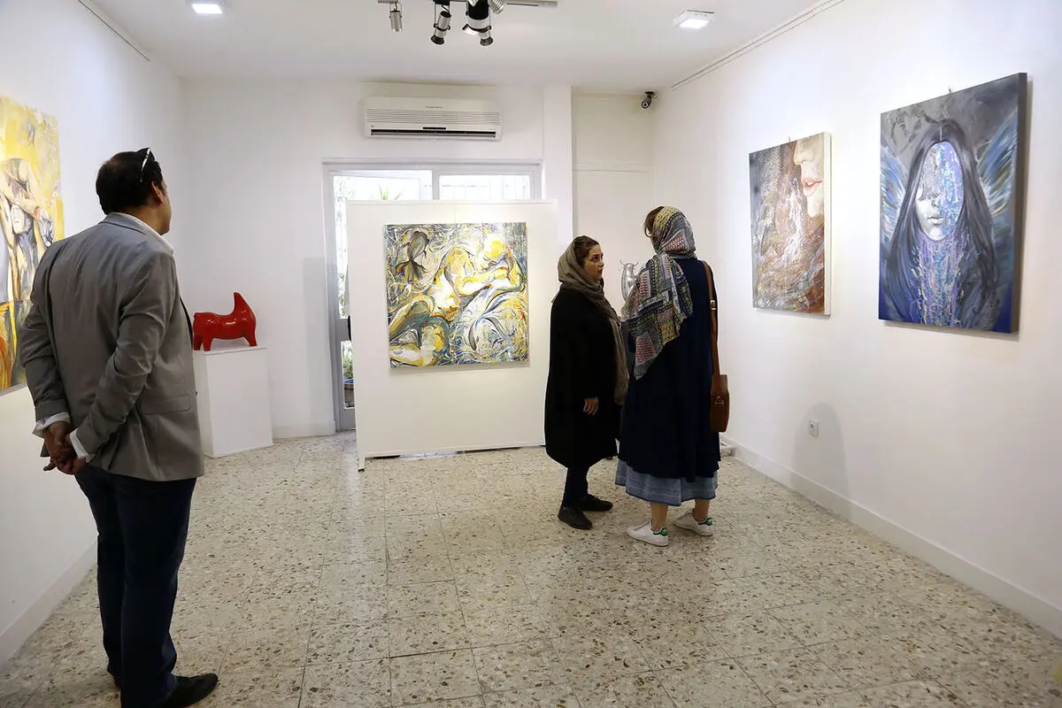 نمایشگاه نقاشی پگاه صمیمی در گالری نگاه