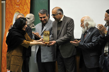 آیین اعطای نخستین جایزه آینه دار دوران در زادروز استاد باستانی پاریزی