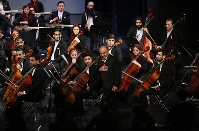 ببینید: وقتی سازها به یاد علی تجویدی به صدا درآمدند