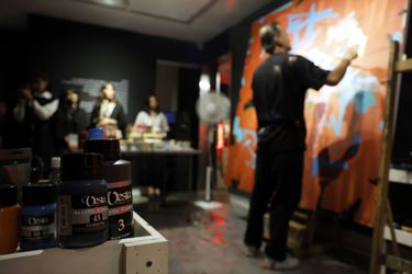 Live Painting Performance at Saless Gallery in Tehran with Vesta Color Support