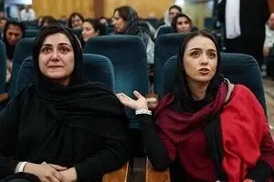 حمله تند به بی‌حجابی ترانه علیدوستی و باران کوثری/ عکس