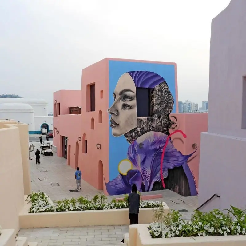 موزه‌های قطر Qatar Museums و نقاشی دیواری
