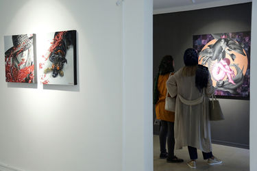 افتتاحیه نمایشگاه دو نفره آثار نقاشی حمید زارع و الناز صباغ‌پور در گالری ژاله