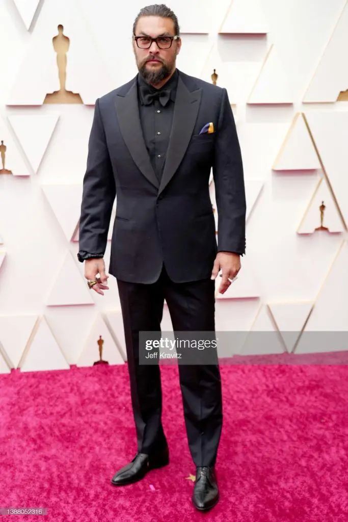 jason-momoa-oscars-2022-683x1024