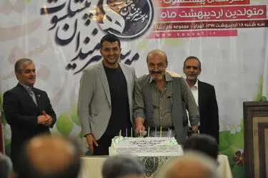 تجلیل از هنرمندان پیشکسوت متولد اردیبهشت ماه