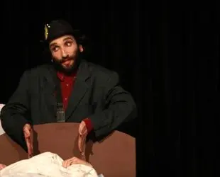 نمایش "اضافه حقوق" مجموعه تئاتر دیوار چهارم