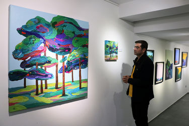 نمایش آثار الهام عظیمی، سحر شادمان و رضوان یارائی در گالری مژده