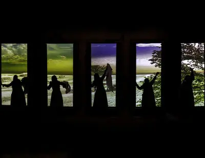 ببینید: آنچه علی رفیعی از دختران استبداد می‌گوید