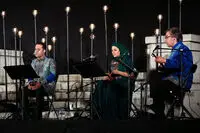 ساز و آواز در فضای باز کاخ نیاوان/گزارش تصویری از کنسرت متبسم و تاج