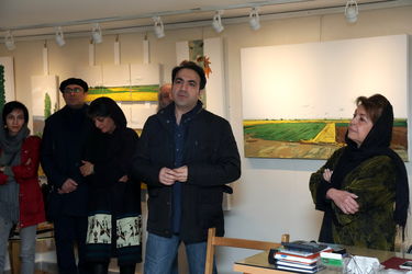 رونمایی از سومین کتاب سال پیش نگاه در گالری گلستان