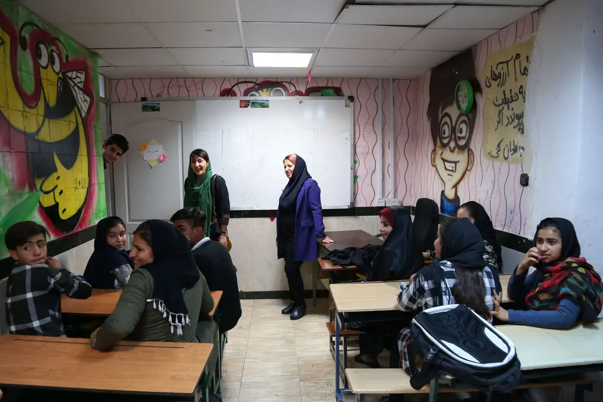 زدن زنگ مدرسه کودکان کار توسط هانیه توسلی