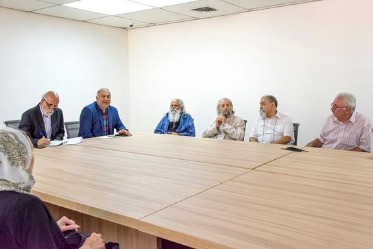 دیدار هنرمندان با عباد رضا اسلامی