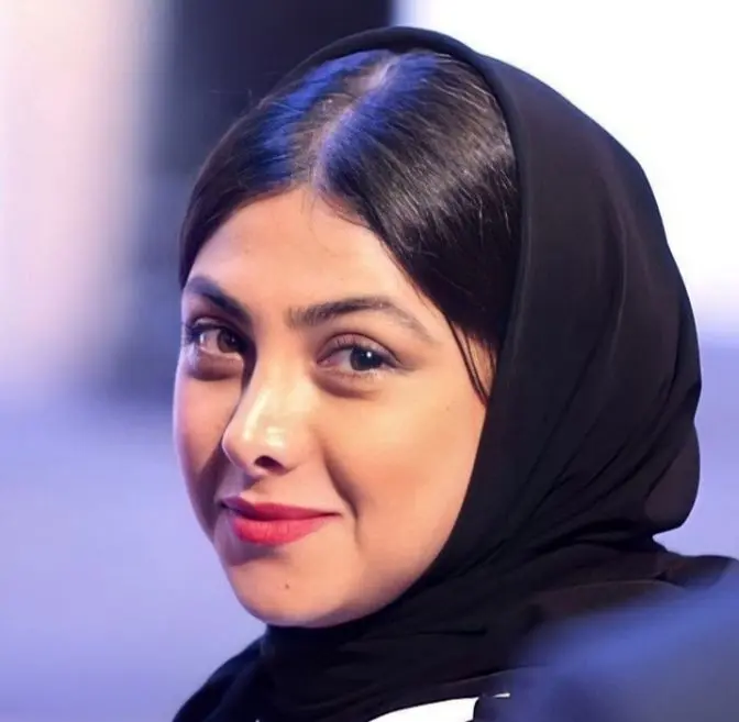 ببینید: آزاده صمدی و هفت عکس از استایل تازه