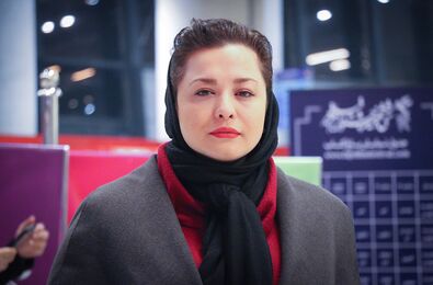 عکس ها از بازیگرانی که روز پنجم در سالن هنرمندان فیلم دیدند