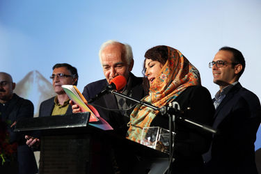 مراسم جایزه هنری "ویستا" در باغ موزه قصر