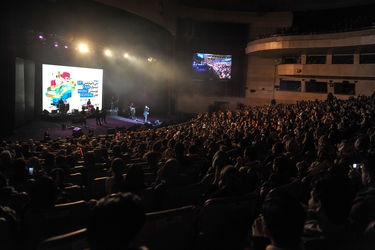 کنسرت بهنام بانی در اولین شب جشنواره موسیقی فجر در برج میلاد