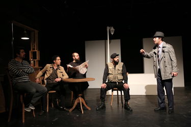 اجرای نمایش "آندورای تئاتر اشتباهات" در تئاتر باران