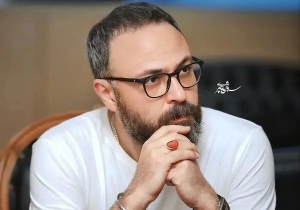 ویدئو: نوازندگی علیرضا کمالی بازیگر نقش رضا پروانه در پوست شیر/ علیرضا کمالی با تنبور نوازی مورد تحسین قرار گرفت