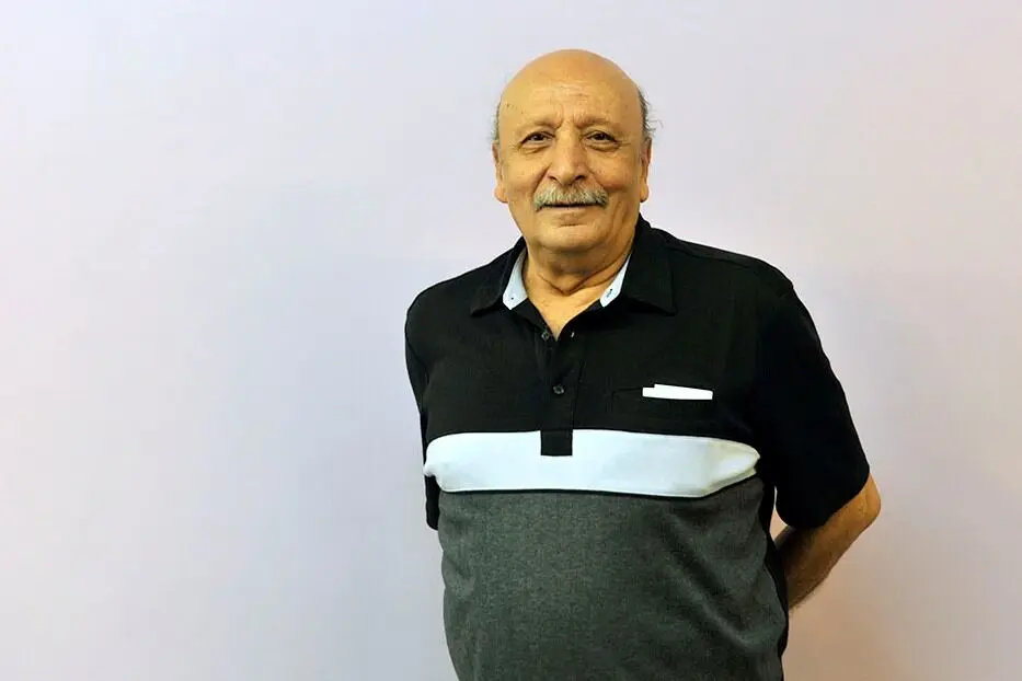 اصغر سمسارزاده: سیاسی نبودم ولی همه جور ممنوعیتی را تجربه کردم/ بدشانس‌ترین بازیگر هستم