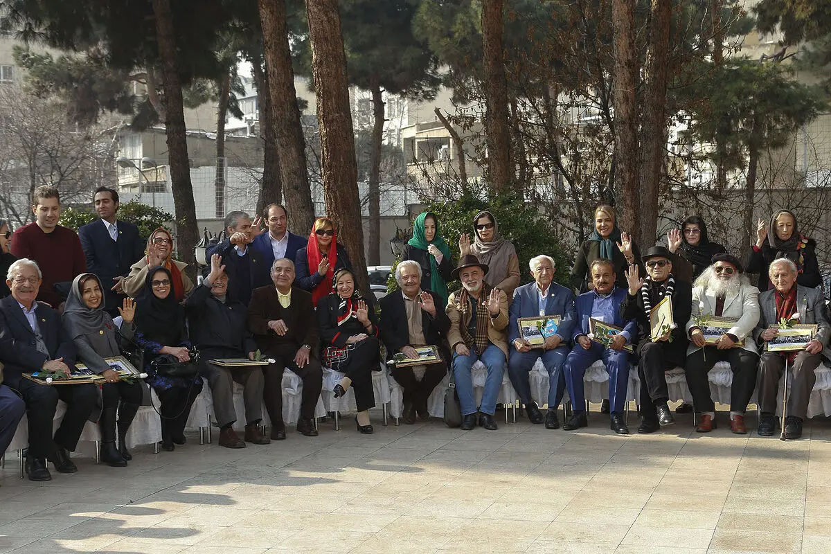 جشن تولد هنرمندان پیشکسوت متولد بهمن ماه در باغ زیبا