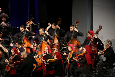 اجرای ارکستر سمفونیک تهران به رهبری شهرداد روحانی در تالار وحدت