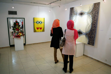 نمایشگاه نقاشی‌های شقایق ماندگار در گالری هفت ثمر