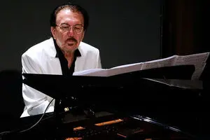 Nostalgia Concert by Nasser Cheshmazar