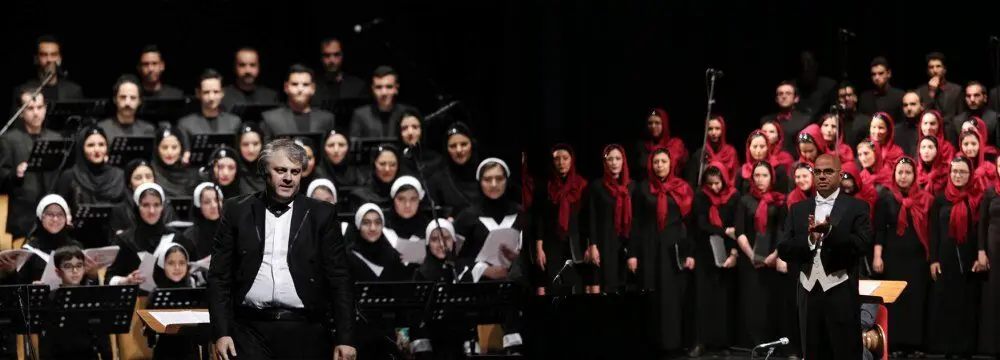 Two Choirs, 160 Vocalists in Joint Concert for Fajr Music Event